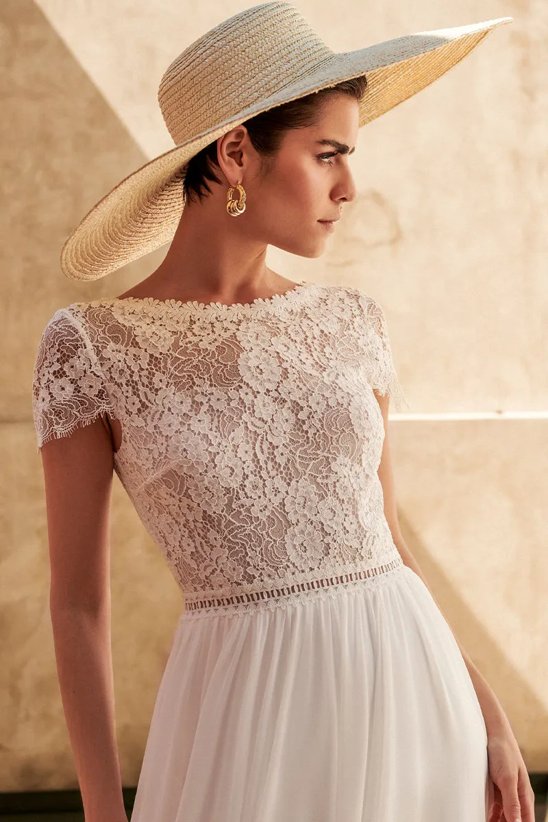 Kelsey Lace Graceful Chiffon Wedding Dress