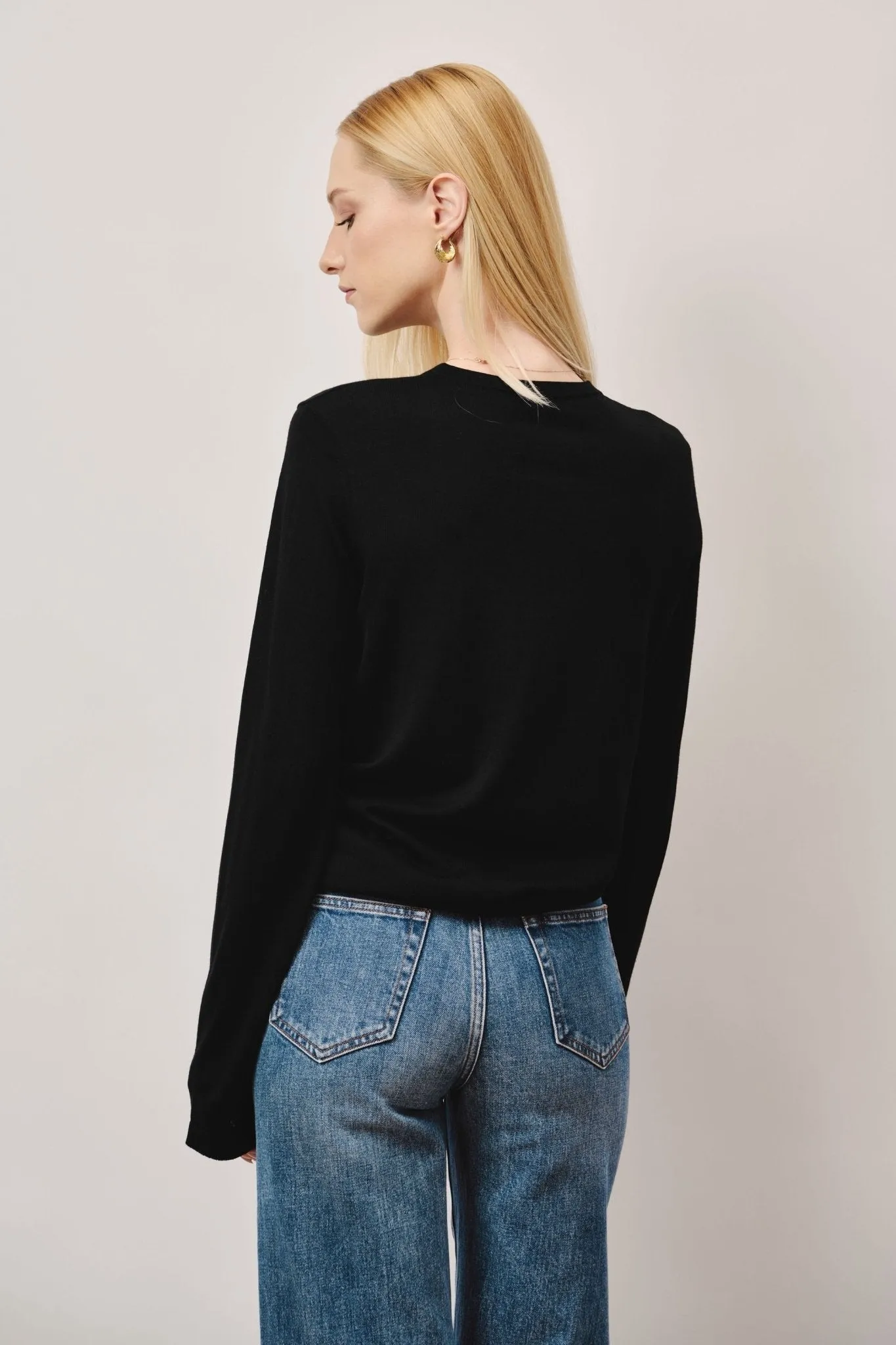 LISA wool top (Black)