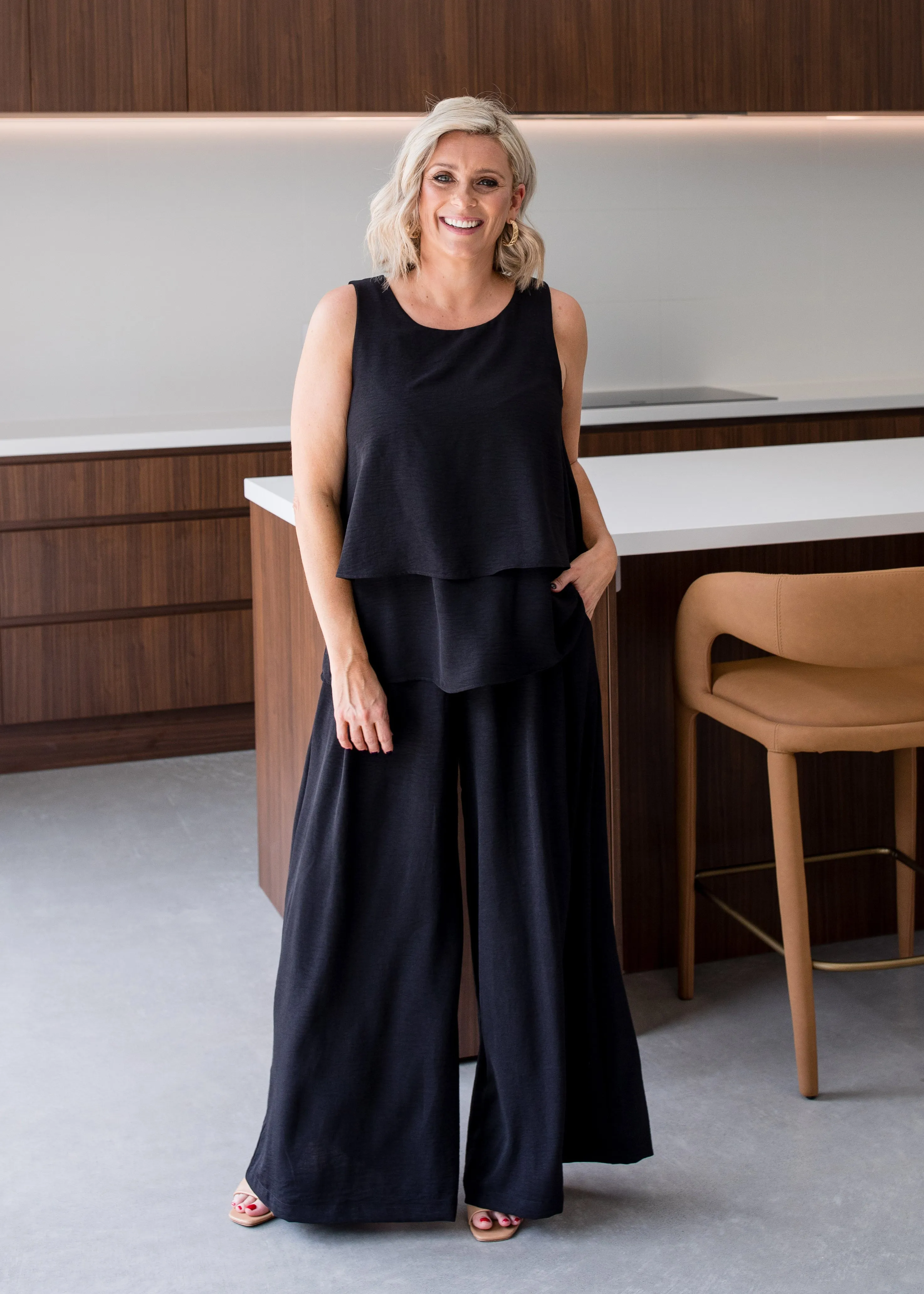 Magic layer top in Black