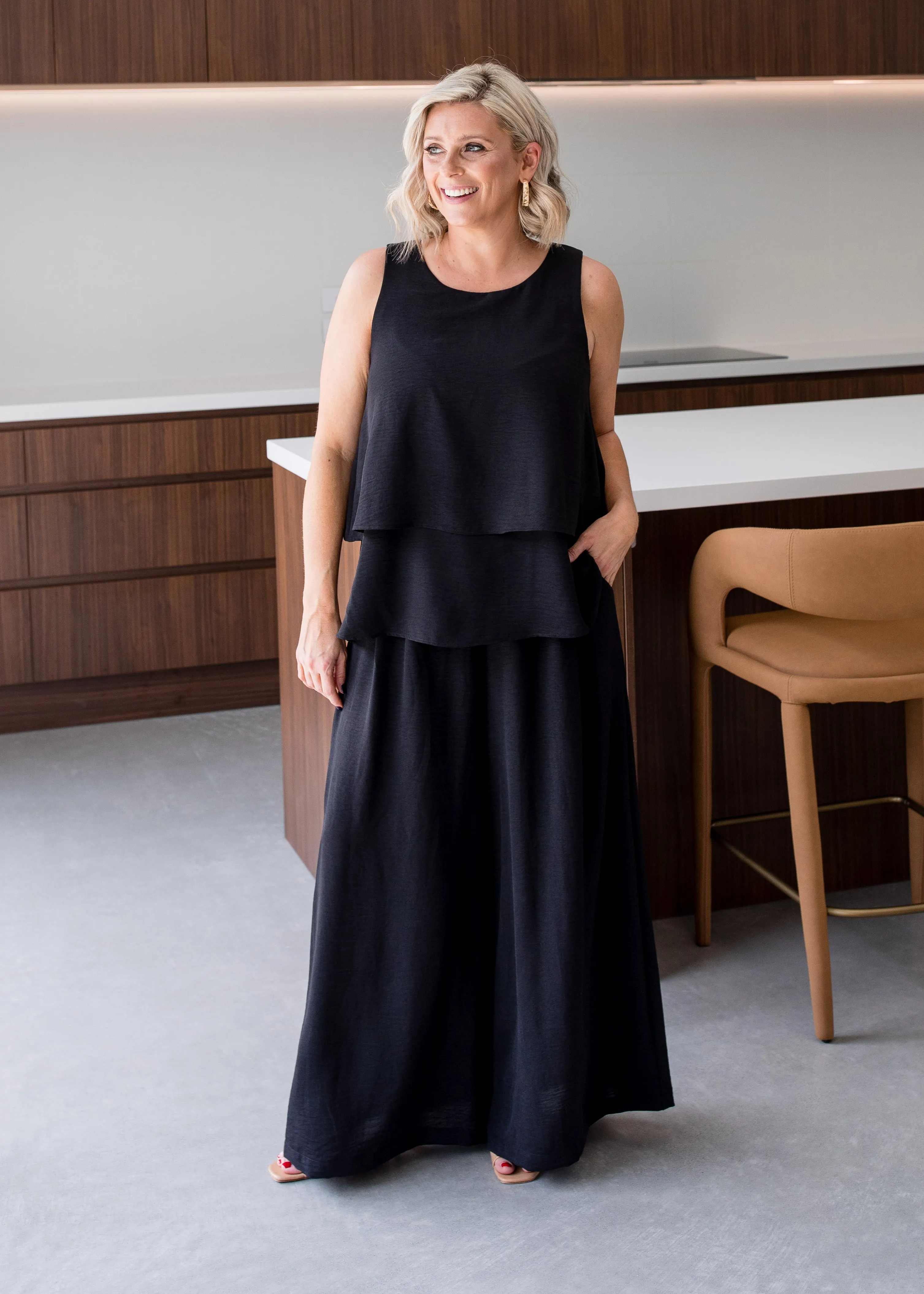 Magic layer top in Black