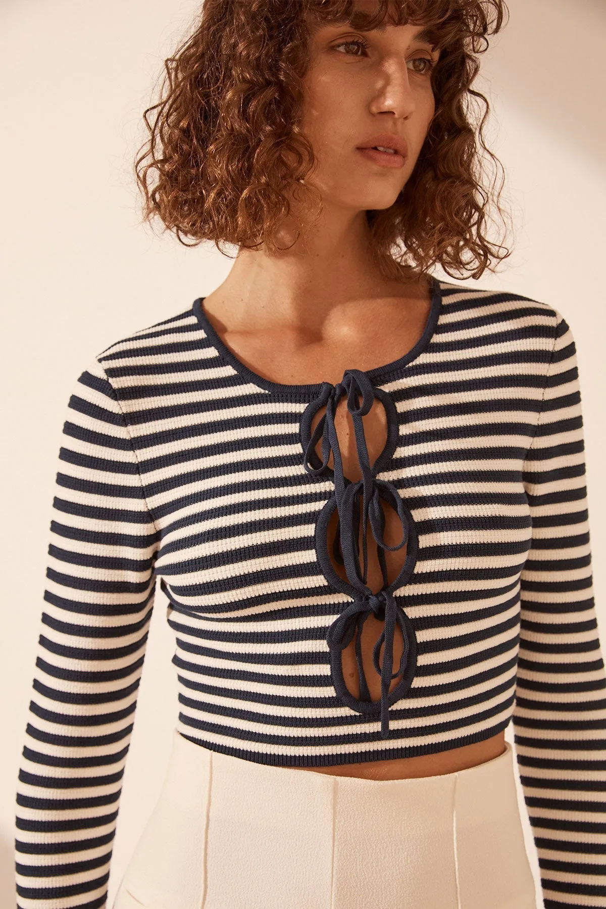OCEANE LONG SLEEVE KEYHOLE TOP