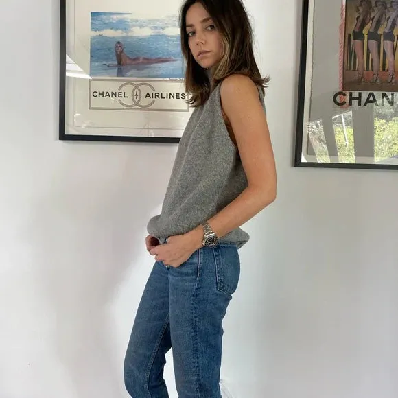 Sleeveless Sweater Top - M