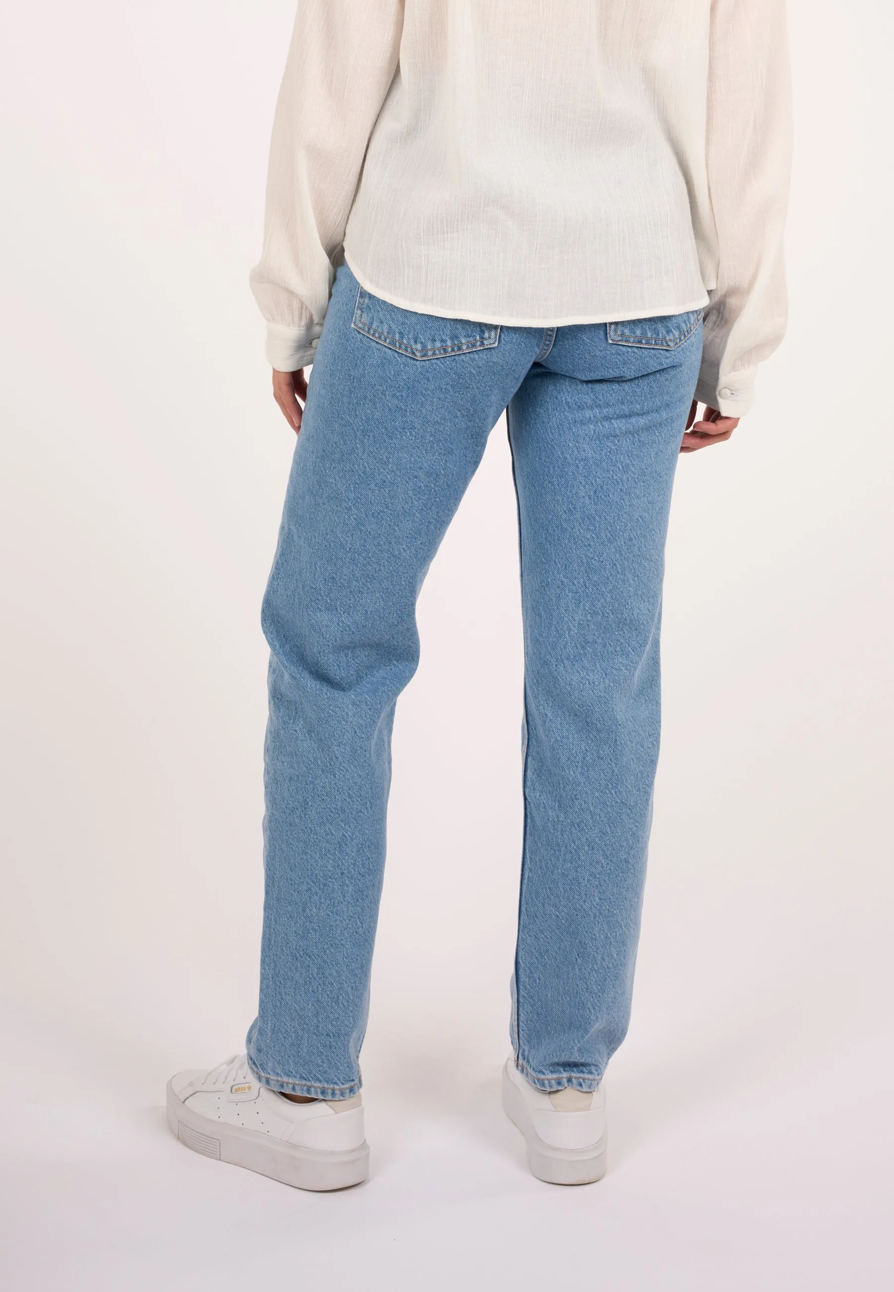 STELLA tapered denim jeans light blue REBORN™ - Bleached Stonewash