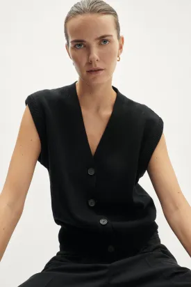 The Merino Wool Buttoned Vest