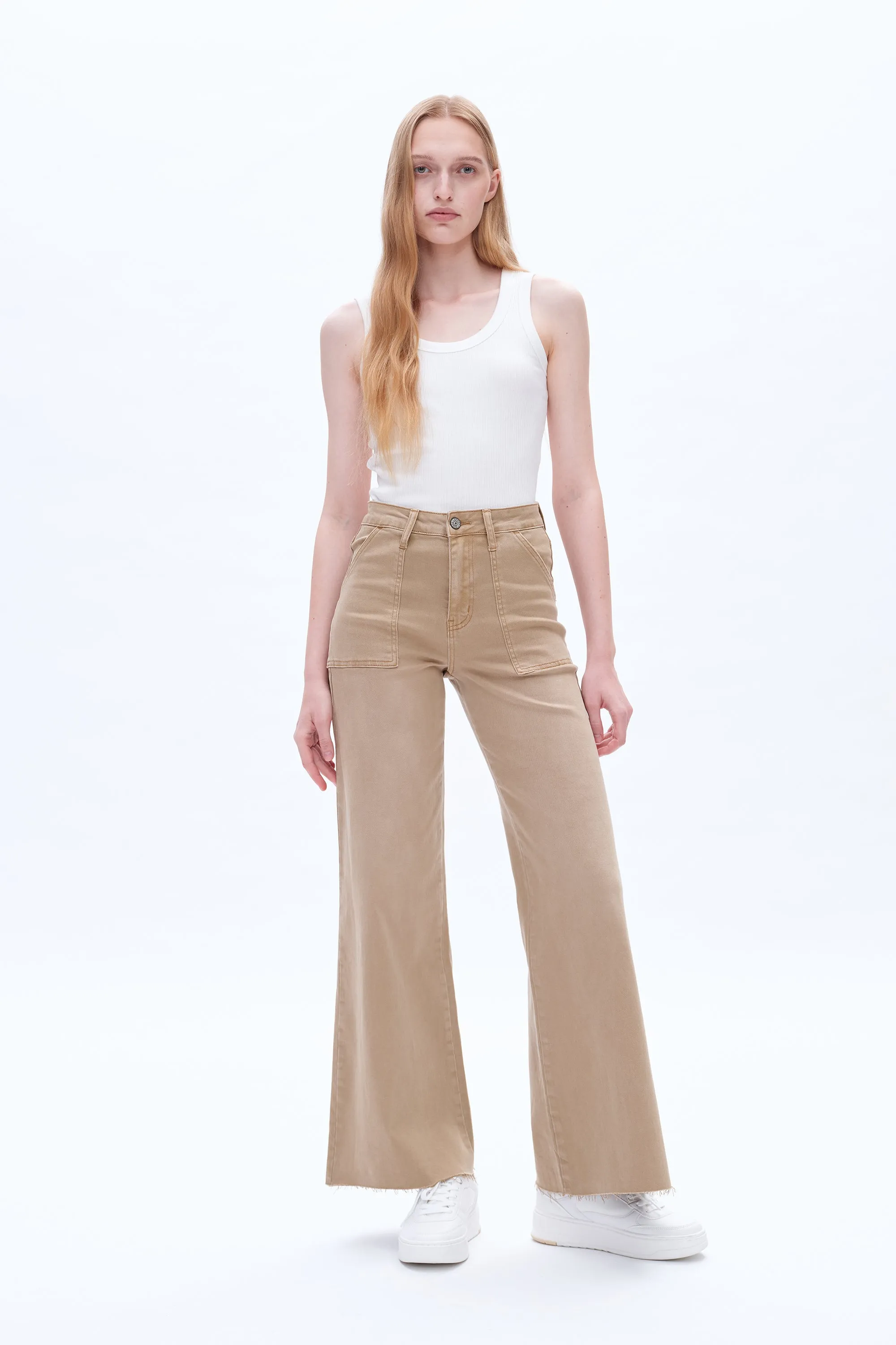 Utility Patch Pocket Wide Leg Denim Jeans
